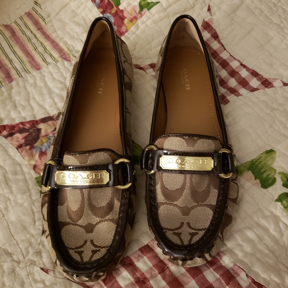 NWOT Coach authentic shoes
